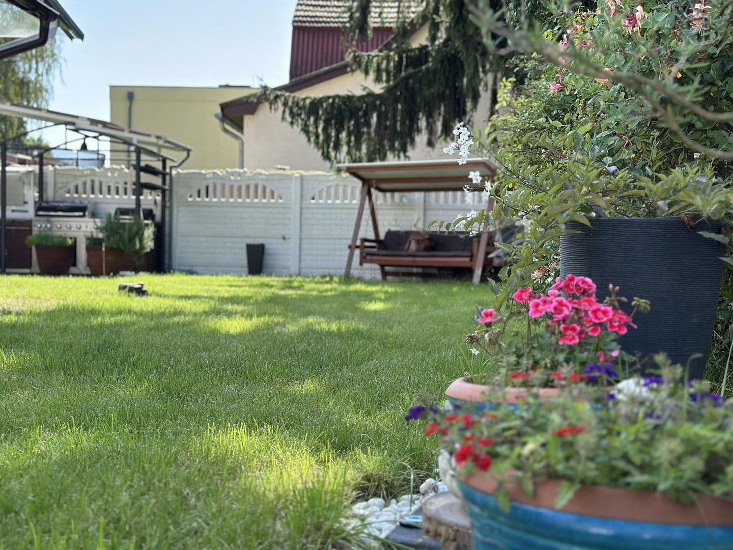 Prodej domu 222 m², pozemek 396 m², Berlin, Berlín Prodej domu 222 m², pozemek 396 m², Berlin, Berlín