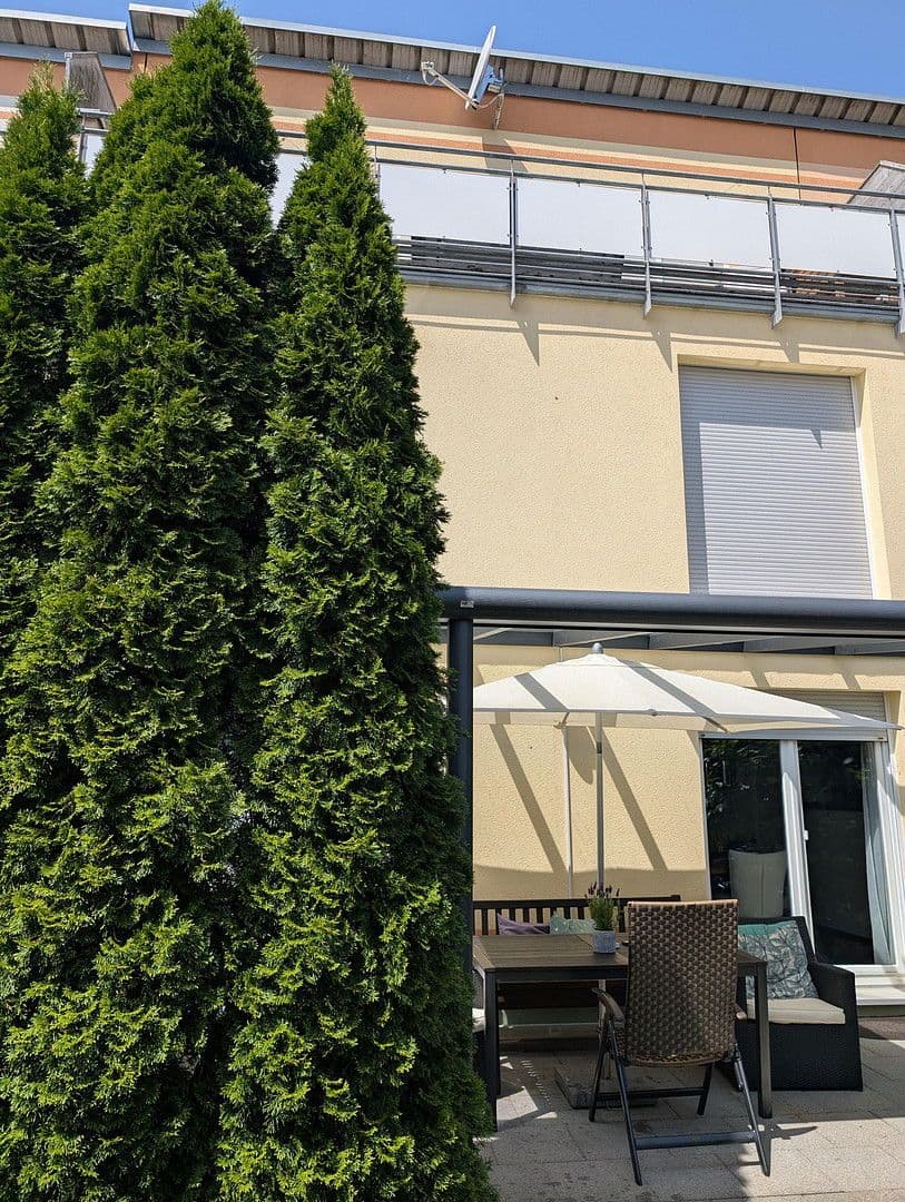 Prodej domu 125 m², pozemek 142 m², Feucht, Bavorsko Prodej domu 125 m², pozemek 142 m², Feucht, Bavorsko