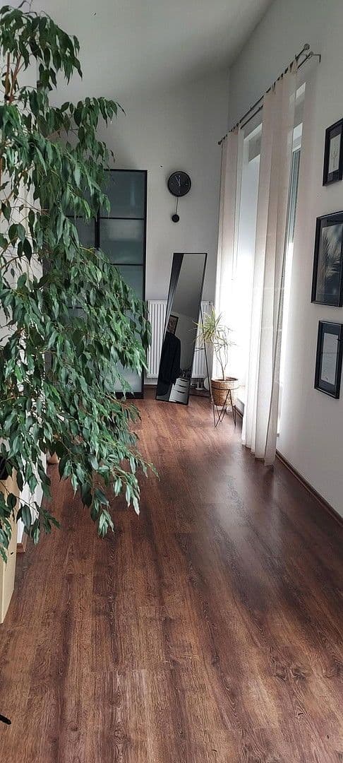 Prodej domu 125 m², pozemek 142 m², Feucht, Bavorsko Prodej domu 125 m², pozemek 142 m², Feucht, Bavorsko