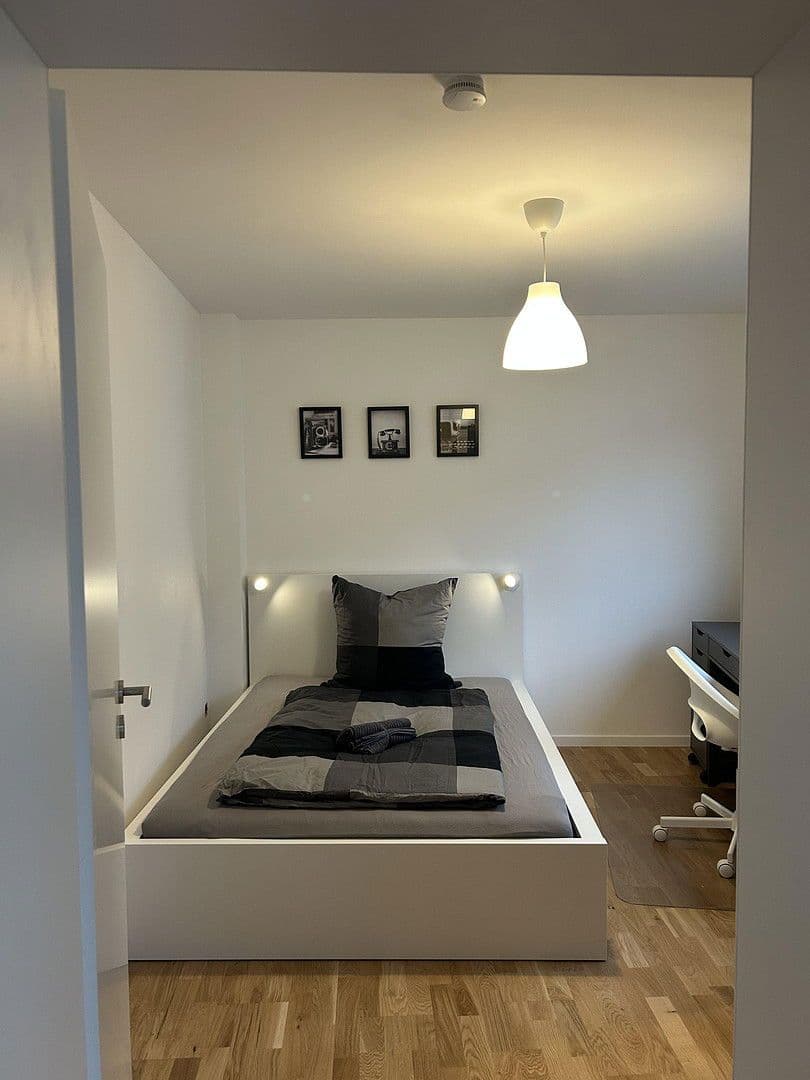 Pronájem bytu 1+kk 30 m², Mannheim, Bádensko-Württembersko Pronájem bytu 1+kk 30 m², Mannheim, Bádensko-Württembersko