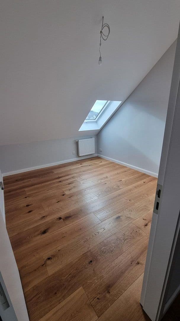 Pronájem bytu 3+1 86 m², Schlüchtern, Hessen Pronájem bytu 3+1 86 m², Schlüchtern, Hessen