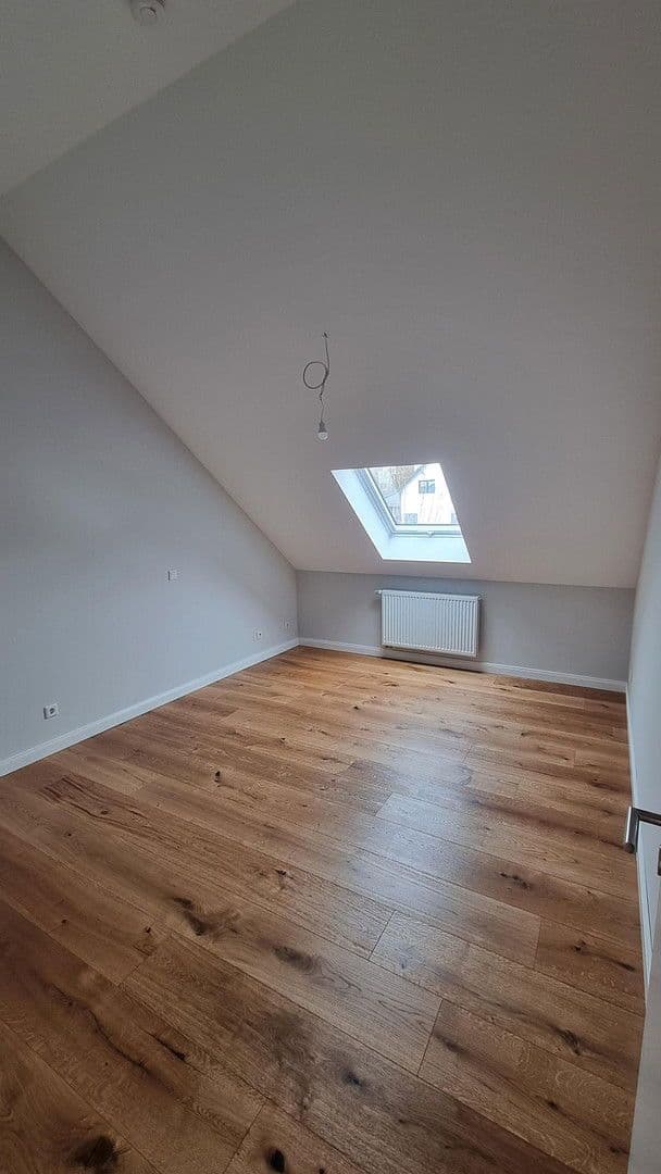 Pronájem bytu 3+1 86 m², Schlüchtern, Hessen Pronájem bytu 3+1 86 m², Schlüchtern, Hessen