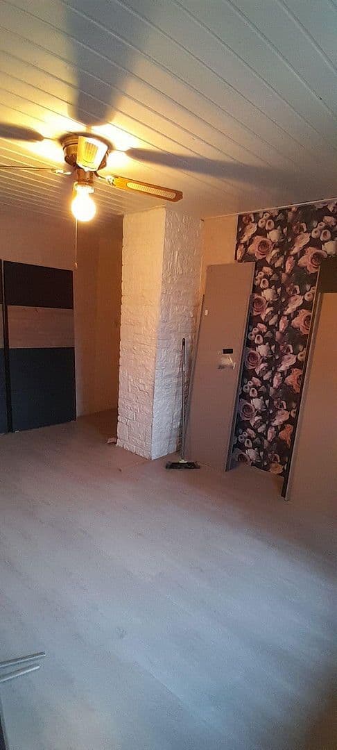 Prodej domu 115 m², pozemek 111 m², Ludwigshafen, Porýní-Falc Prodej domu 115 m², pozemek 111 m², Ludwigshafen, Porýní-Falc