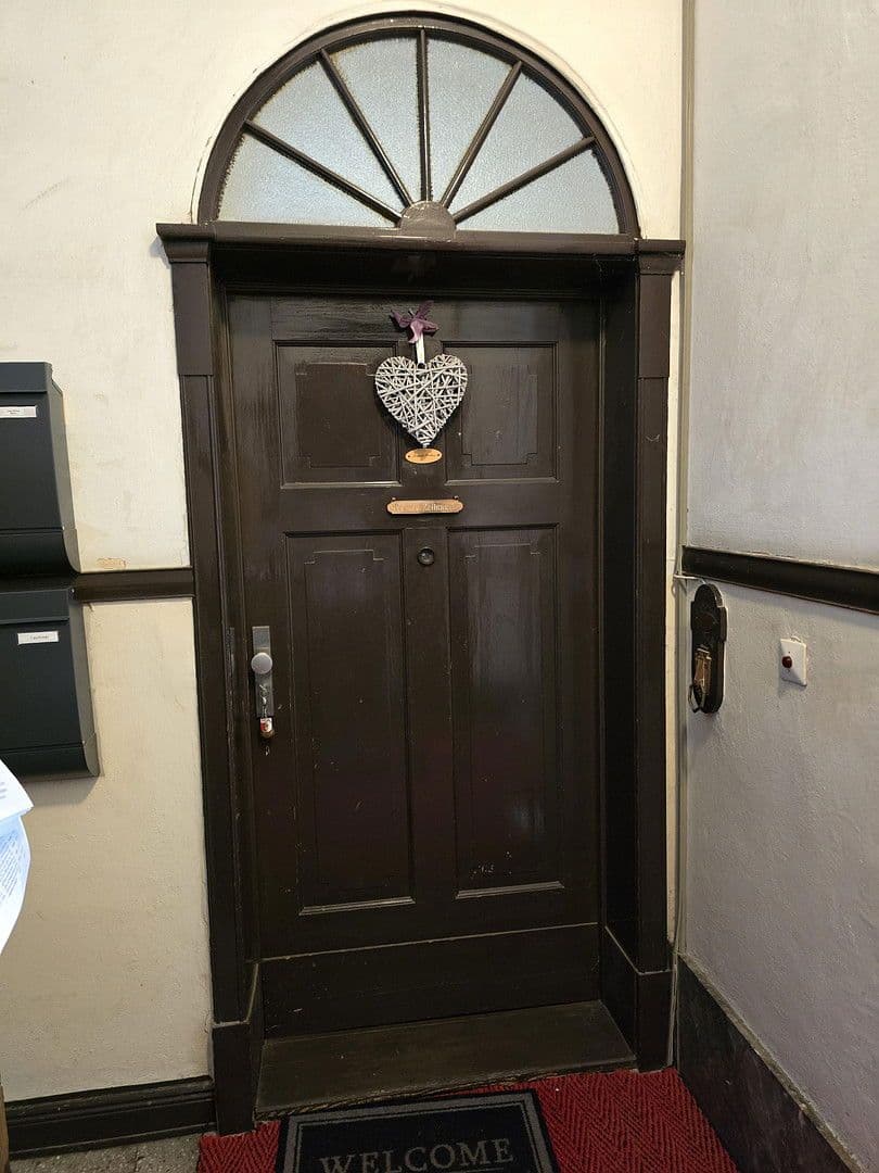 Prodej bytu 6+1 193 m², Berlin, Berlín Prodej bytu 6+1 193 m², Berlin, Berlín