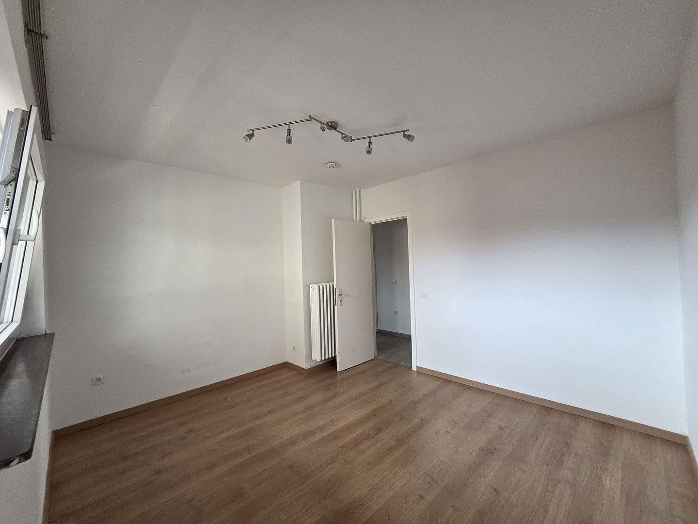 Prodej bytu 3+1 69 m², Kiel, Šlesvicko-Holštýnsko Prodej bytu 3+1 69 m², Kiel, Šlesvicko-Holštýnsko
