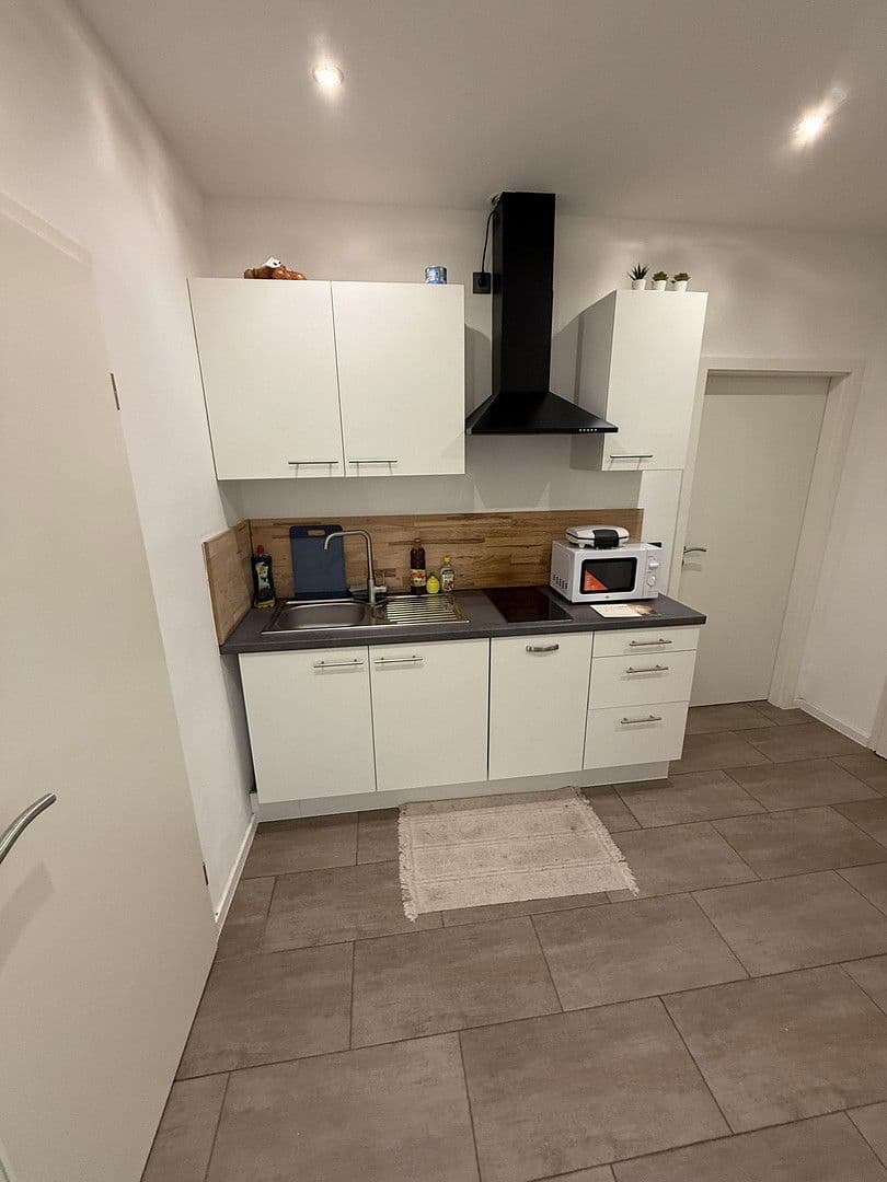 Pronájem bytu 15 m², Peter-Henlein-Straße 78, Nürnberg, Bavorsko Pronájem bytu 15 m², Peter-Henlein-Straße 78, Nürnberg, Bavorsko