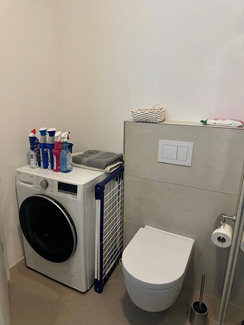 Prodej bytu 1+1 27 m², Charlottenburger Ufer 14, Berlin, Berlín Prodej bytu 1+1 27 m², Charlottenburger Ufer 14, Berlin, Berlín