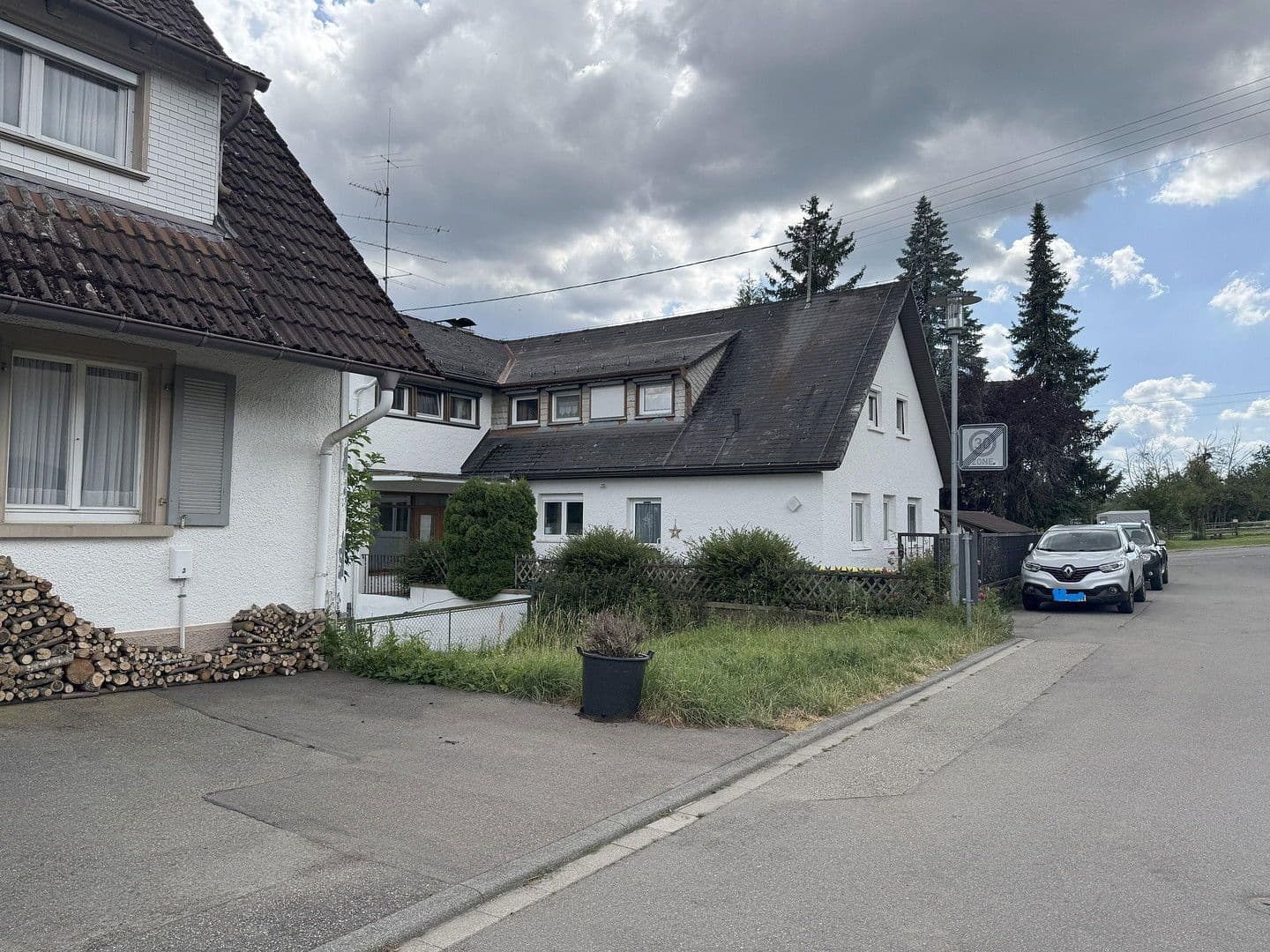 Prodej domu 625 m², pozemek 1.261 m², Löffingen, Bádensko-Württembersko Prodej domu 625 m², pozemek 1.261 m², Löffingen, Bádensko-Württembersko