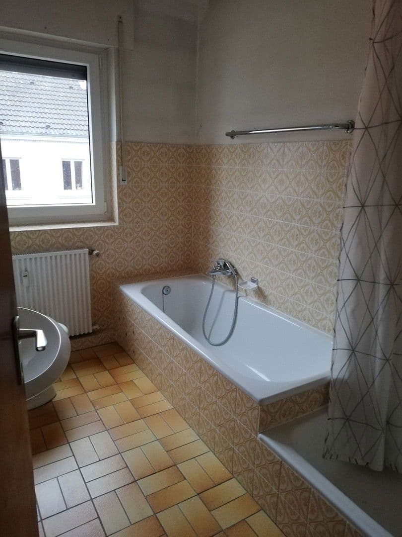 Pronájem bytu 3+1 82 m², Düren, Severní Porýní-Vestfálsko Pronájem bytu 3+1 82 m², Düren, Severní Porýní-Vestfálsko