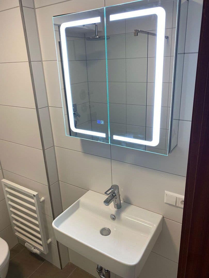 Pronájem bytu 2+1 46 m², Jakobstrasse, Nürtingen, Bádensko-Württembersko Pronájem bytu 2+1 46 m², Jakobstrasse, Nürtingen, Bádensko-Württembersko