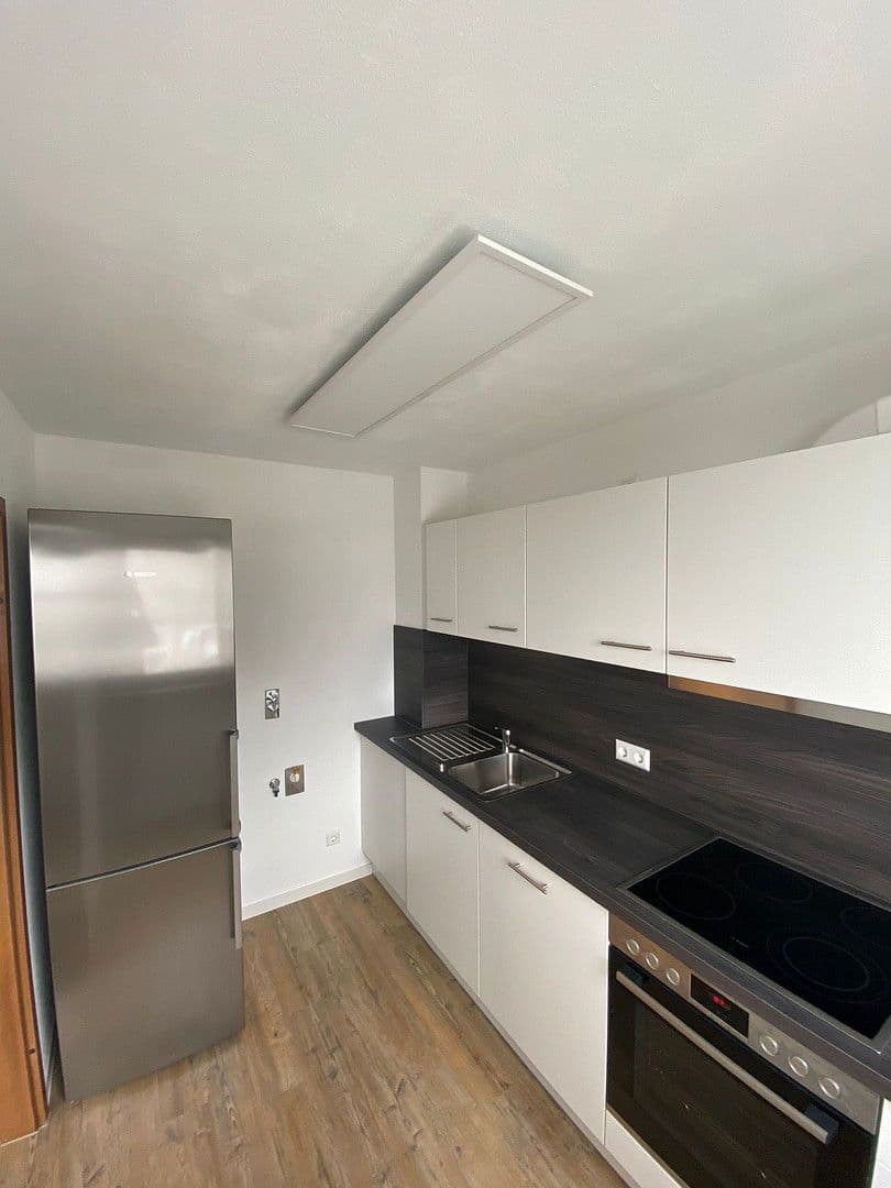 Pronájem bytu 2+1 46 m², Jakobstrasse, Nürtingen, Bádensko-Württembersko Pronájem bytu 2+1 46 m², Jakobstrasse, Nürtingen, Bádensko-Württembersko