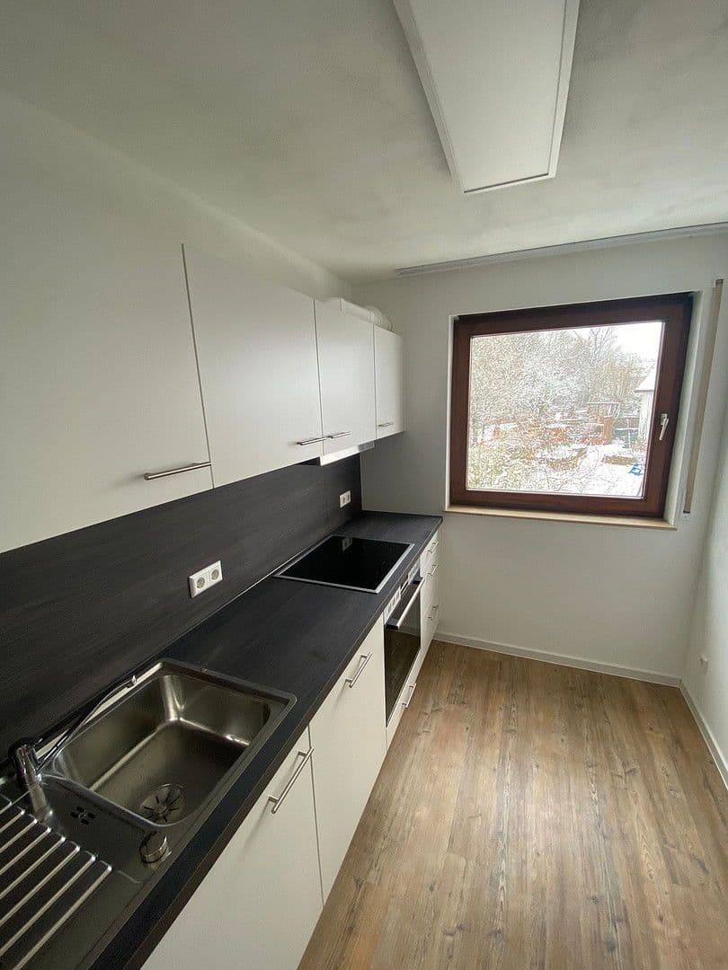 Pronájem bytu 2+1 46 m², Jakobstrasse, Nürtingen, Bádensko-Württembersko Pronájem bytu 2+1 46 m², Jakobstrasse, Nürtingen, Bádensko-Württembersko