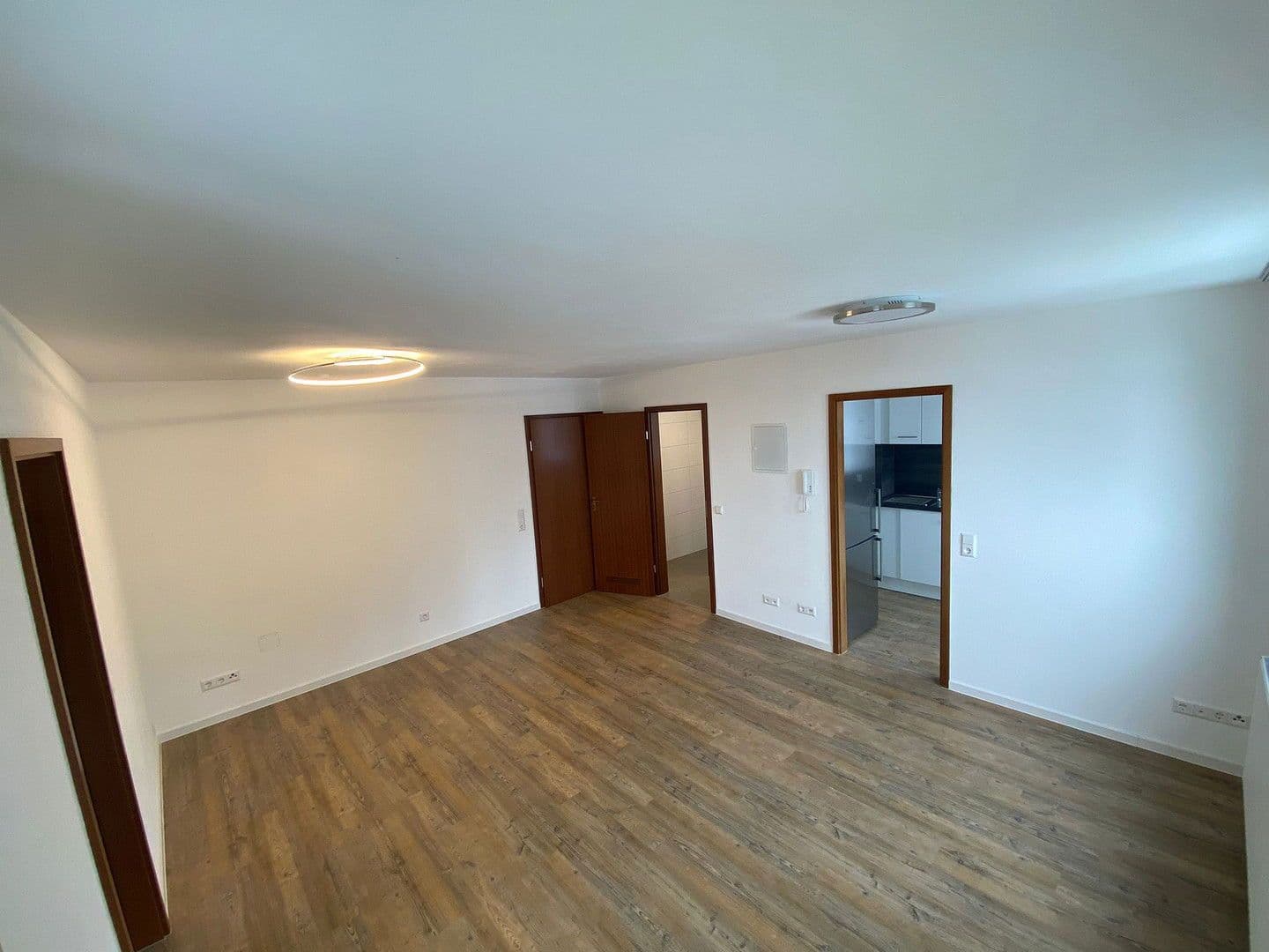 Pronájem bytu 2+1 46 m², Jakobstrasse, Nürtingen, Bádensko-Württembersko Pronájem bytu 2+1 46 m², Jakobstrasse, Nürtingen, Bádensko-Württembersko