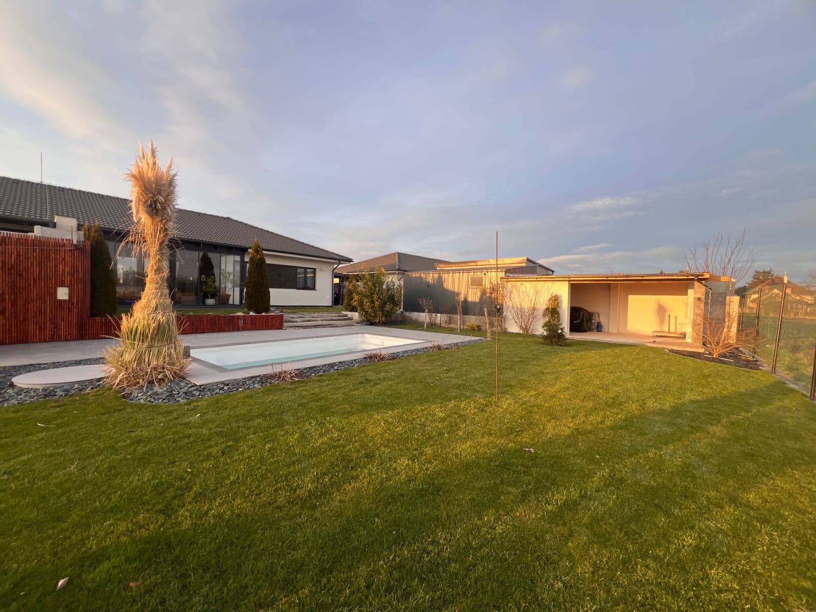 Prodej domu 140 m², pozemek 1.255 m², Orechová Potôň, Trnavský kraj Prodej domu 140 m², pozemek 1.255 m², Orechová Potôň, Trnavský kraj