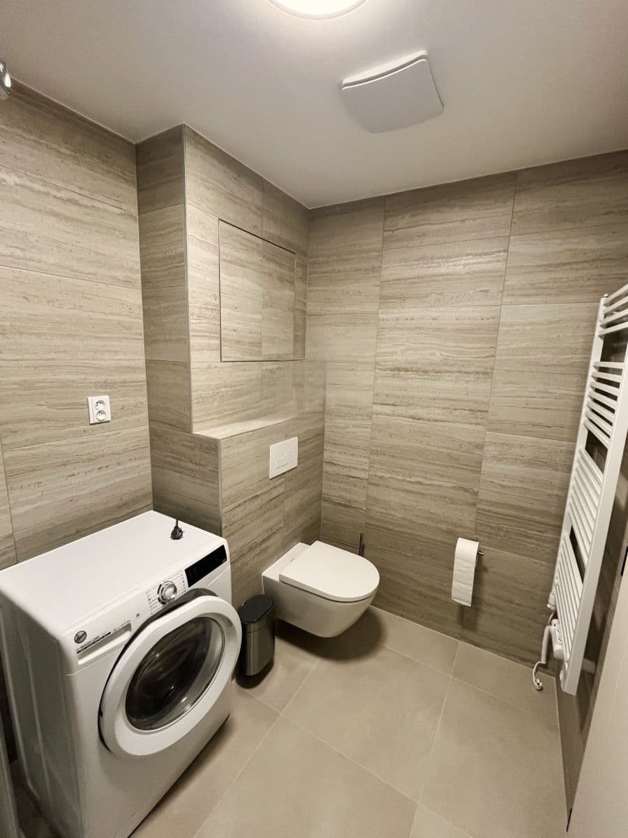 Pronájem bytu 1+kk 39 m², třída Generála Píky, Brno, Jihomoravský kraj Pronájem bytu 1+kk 39 m², třída Generála Píky, Brno, Jihomoravský kraj