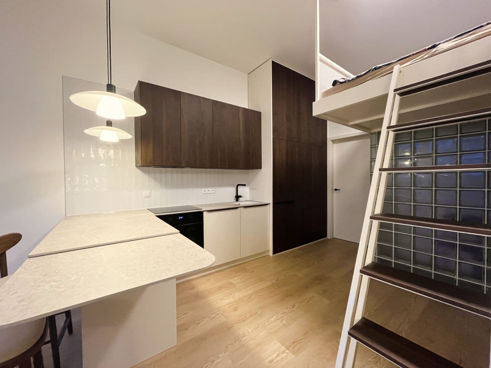 Pronájem bytu 1+kk 39 m², třída Generála Píky, Brno, Jihomoravský kraj Pronájem bytu 1+kk 39 m², třída Generála Píky, Brno, Jihomoravský kraj