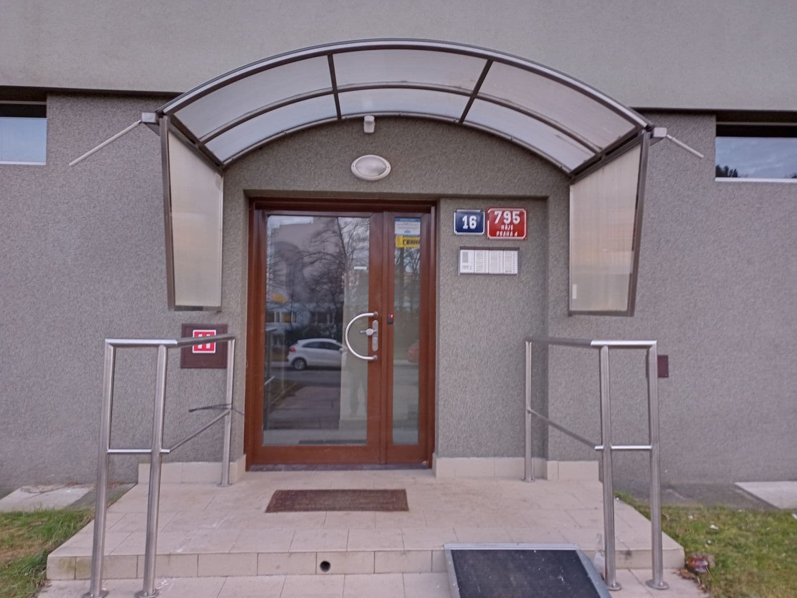 Prodej bytu 1+1 30 m², Matúškova, Praha, Praha Prodej bytu 1+1 30 m², Matúškova, Praha, Praha