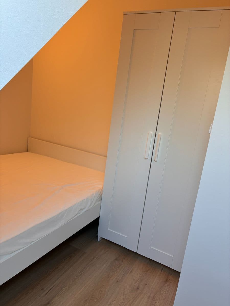 Pronájem bytu 1+kk 32 m², Za Mlýnem, Hostivice, Středočeský kraj Pronájem bytu 1+kk 32 m², Za Mlýnem, Hostivice, Středočeský kraj