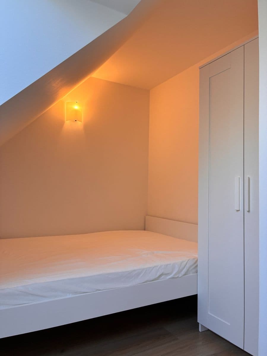 Pronájem bytu 1+kk 32 m², Za Mlýnem, Hostivice, Středočeský kraj Pronájem bytu 1+kk 32 m², Za Mlýnem, Hostivice, Středočeský kraj