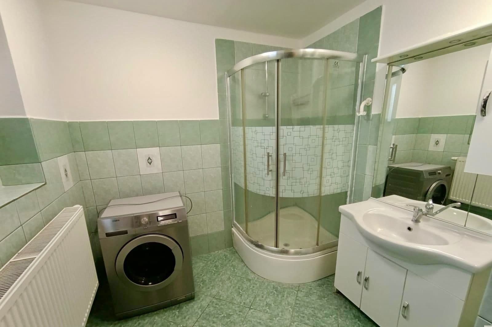 Prodej domu 166 m², pozemek 226 m², Lovčen, Ledeč nad Sázavou, Kraj Vysočina Prodej domu 166 m², pozemek 226 m², Lovčen, Ledeč nad Sázavou, Kraj Vysočina