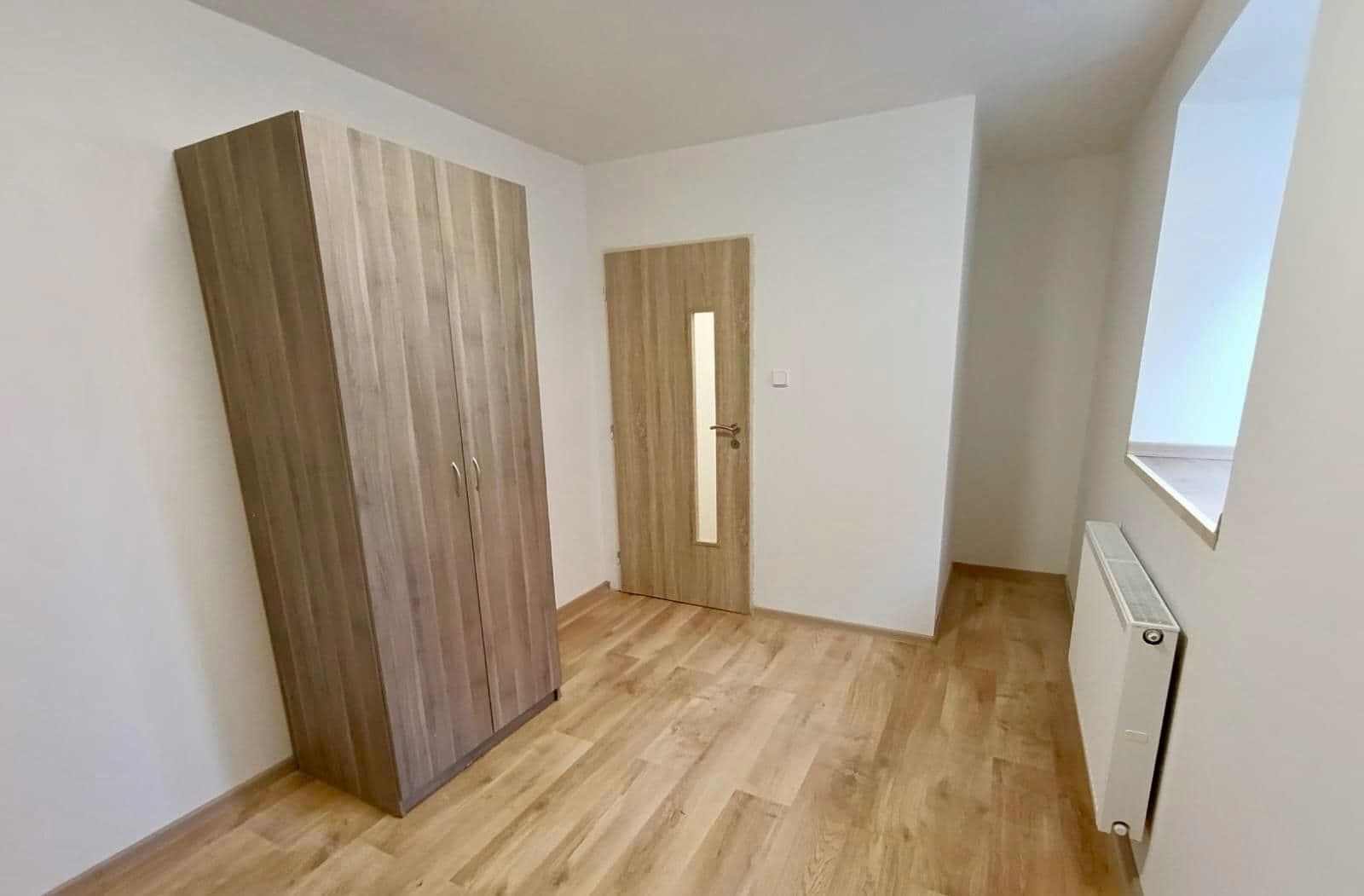 Prodej domu 166 m², pozemek 226 m², Lovčen, Ledeč nad Sázavou, Kraj Vysočina Prodej domu 166 m², pozemek 226 m², Lovčen, Ledeč nad Sázavou, Kraj Vysočina