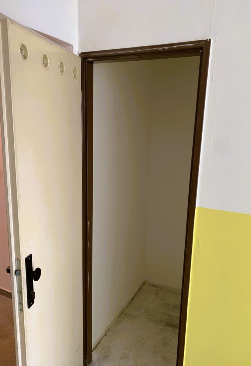 Pronájem bytu 2+kk 47 m², Děčínská, Kladno, Středočeský kraj Pronájem bytu 2+kk 47 m², Děčínská, Kladno, Středočeský kraj