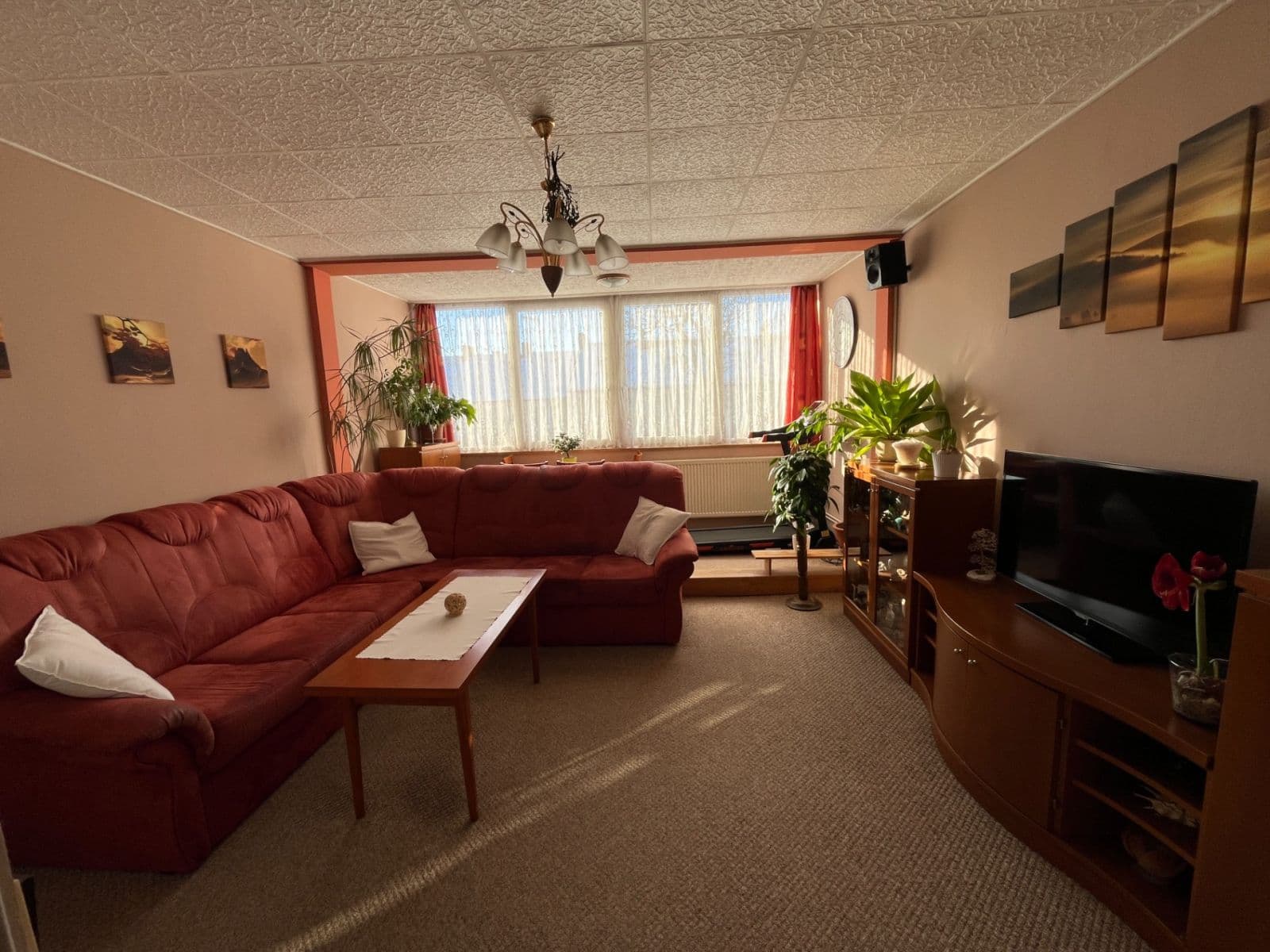 Prodej domu 130 m², pozemek 100 m², Brigádníků, Praha, Praha Prodej domu 130 m², pozemek 100 m², Brigádníků, Praha, Praha