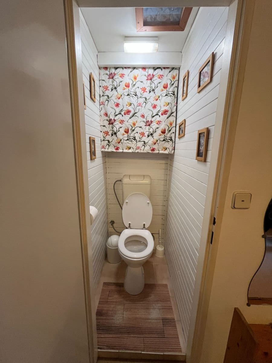 Prodej domu 130 m², pozemek 100 m², Brigádníků, Praha, Praha Prodej domu 130 m², pozemek 100 m², Brigádníků, Praha, Praha