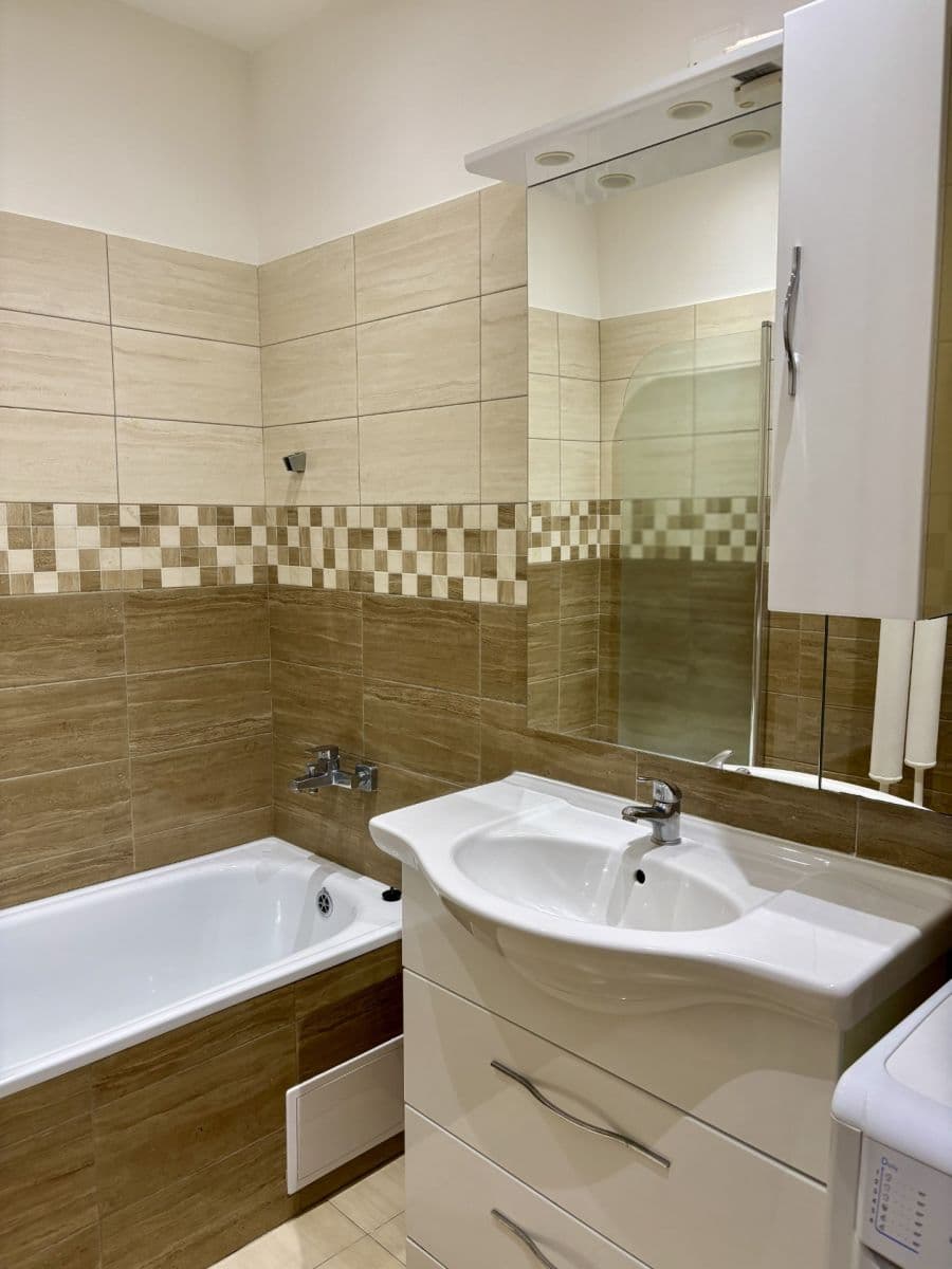 Prodej bytu 2+kk 53 m², Dobšická, Praha, Praha Prodej bytu 2+kk 53 m², Dobšická, Praha, Praha