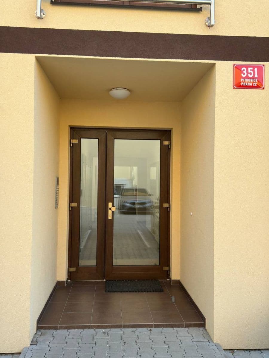 Prodej bytu 2+kk 43 m², V Pitkovičkách, Praha, Praha Prodej bytu 2+kk 43 m², V Pitkovičkách, Praha, Praha