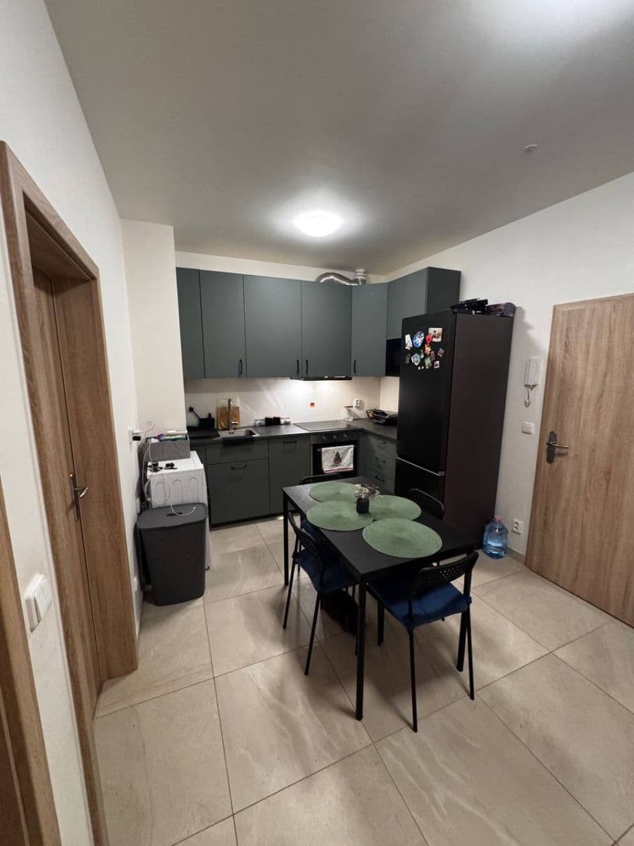 Prodej bytu 2+kk 43 m², V Pitkovičkách, Praha, Praha Prodej bytu 2+kk 43 m², V Pitkovičkách, Praha, Praha