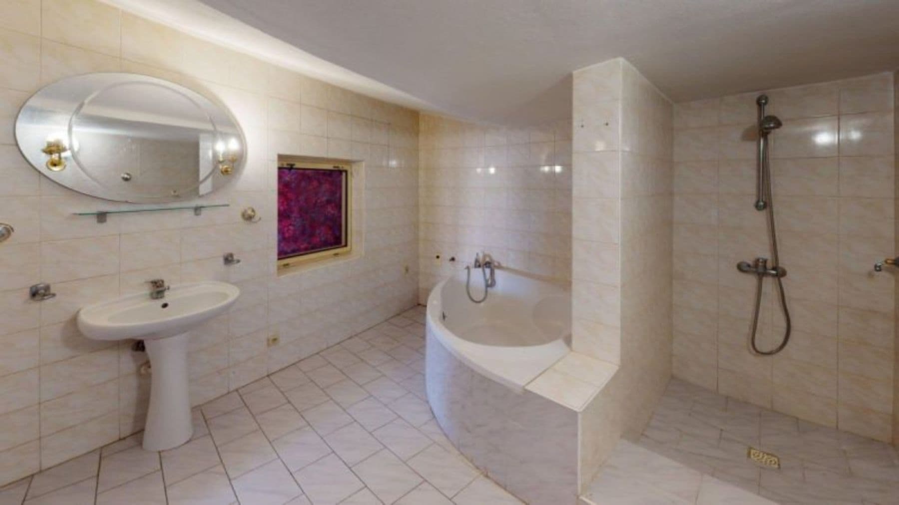 Prodej domu 115 m², pozemek 2.603 m², Zelená, Hradec Králové, Královéhradecký kraj Prodej domu 115 m², pozemek 2.603 m², Zelená, Hradec Králové, Královéhradecký kraj