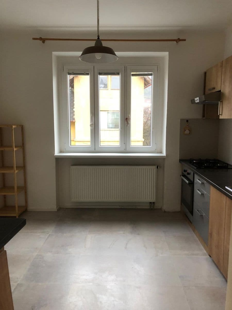 Pronájem bytu 3+1 80 m², Prvomájová, Praha, Praha Pronájem bytu 3+1 80 m², Prvomájová, Praha, Praha