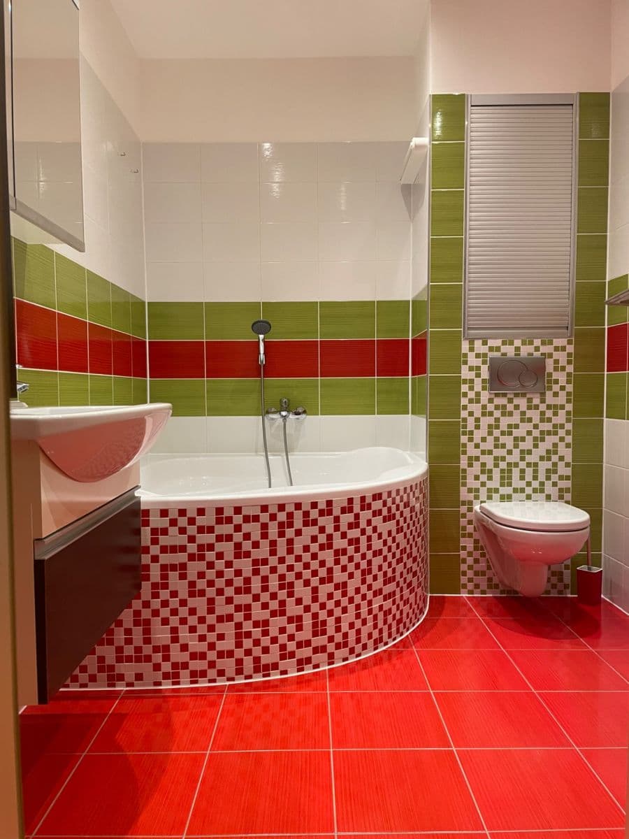 Pronájem bytu 1+1 42 m², Klatovská třída, Plzeň, Plzeňský kraj Pronájem bytu 1+1 42 m², Klatovská třída, Plzeň, Plzeňský kraj