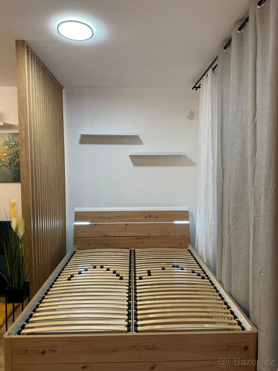 Pronájem bytu 1+kk 40 m², Olgy Havlové, Praha, Praha Pronájem bytu 1+kk 40 m², Olgy Havlové, Praha, Praha