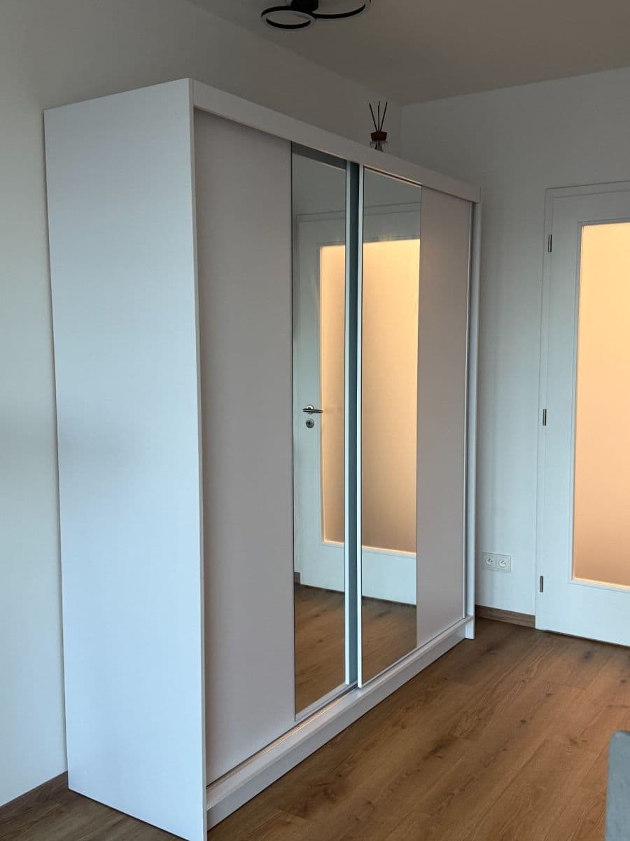 Pronájem bytu 1+kk 40 m², Olgy Havlové, Praha, Praha Pronájem bytu 1+kk 40 m², Olgy Havlové, Praha, Praha