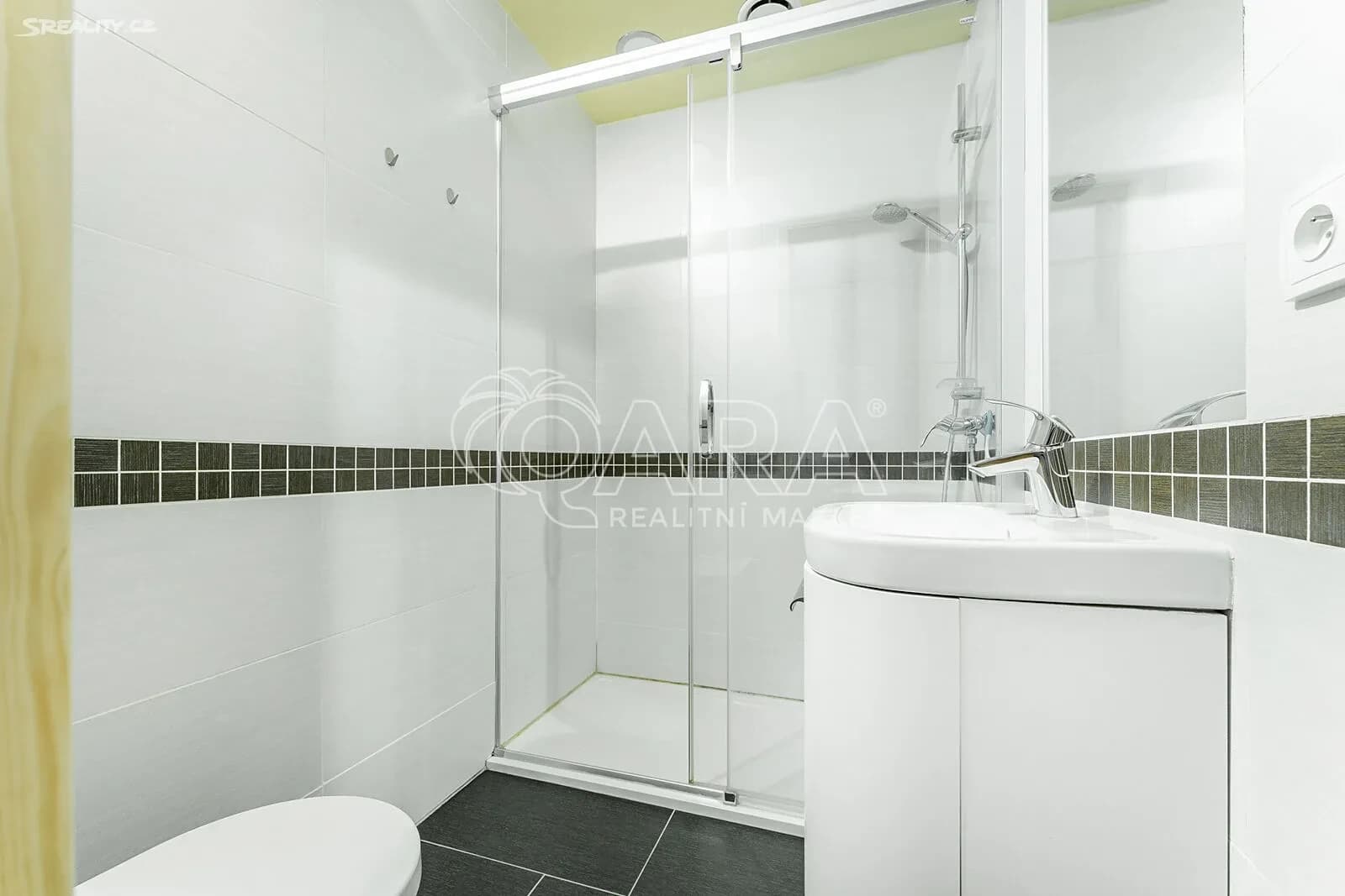 Pronájem domu 36 m², pozemek 735 m², Košátky, Středočeský kraj Pronájem domu 36 m², pozemek 735 m², Košátky, Středočeský kraj