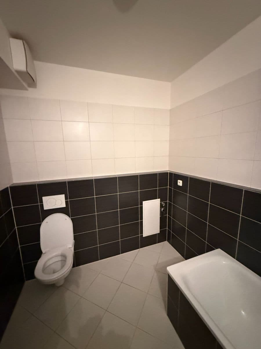 Pronájem bytu 2+kk 51 m², Kardausova, Praha, Praha Pronájem bytu 2+kk 51 m², Kardausova, Praha, Praha