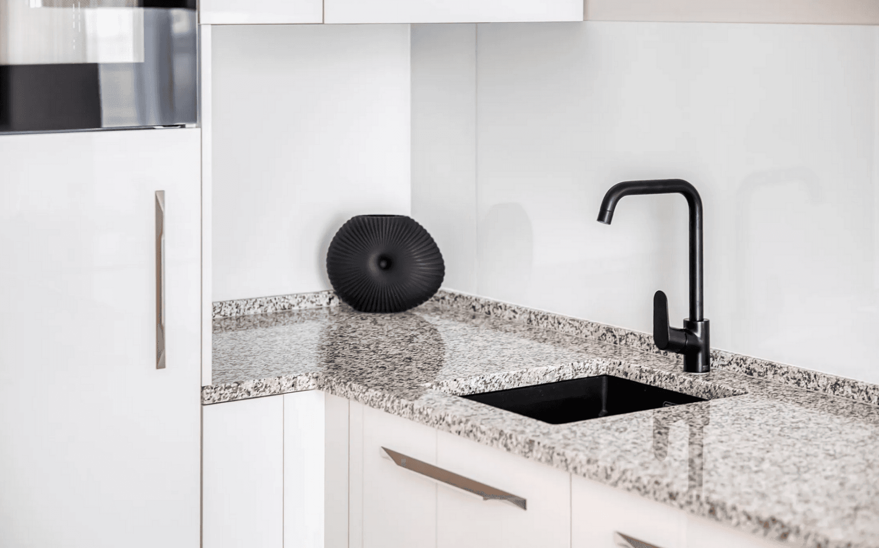 Pronájem bytu 1+kk 48 m², Orelská, Praha, Praha Pronájem bytu 1+kk 48 m², Orelská, Praha, Praha