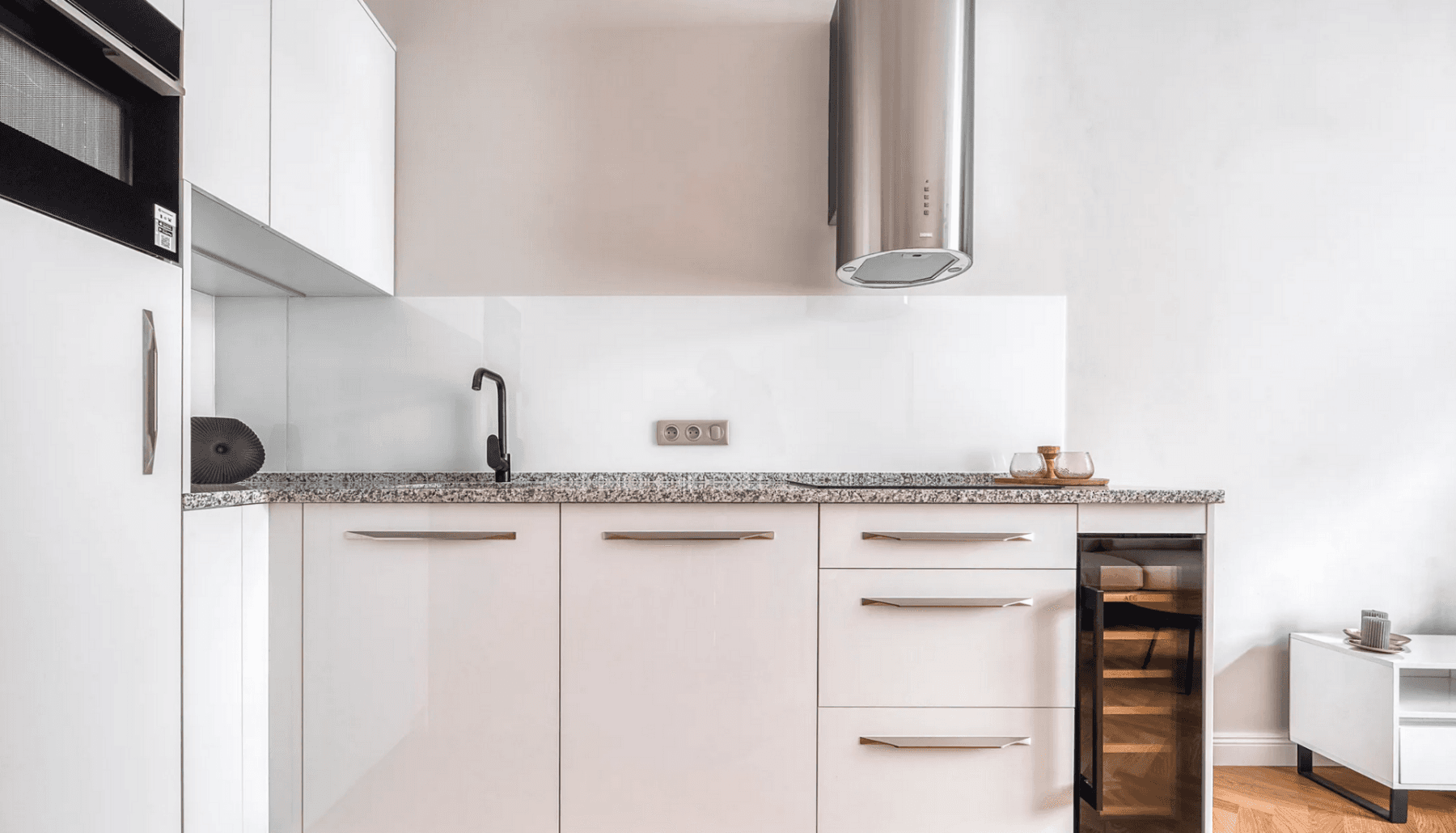 Pronájem bytu 1+kk 48 m², Orelská, Praha, Praha Pronájem bytu 1+kk 48 m², Orelská, Praha, Praha