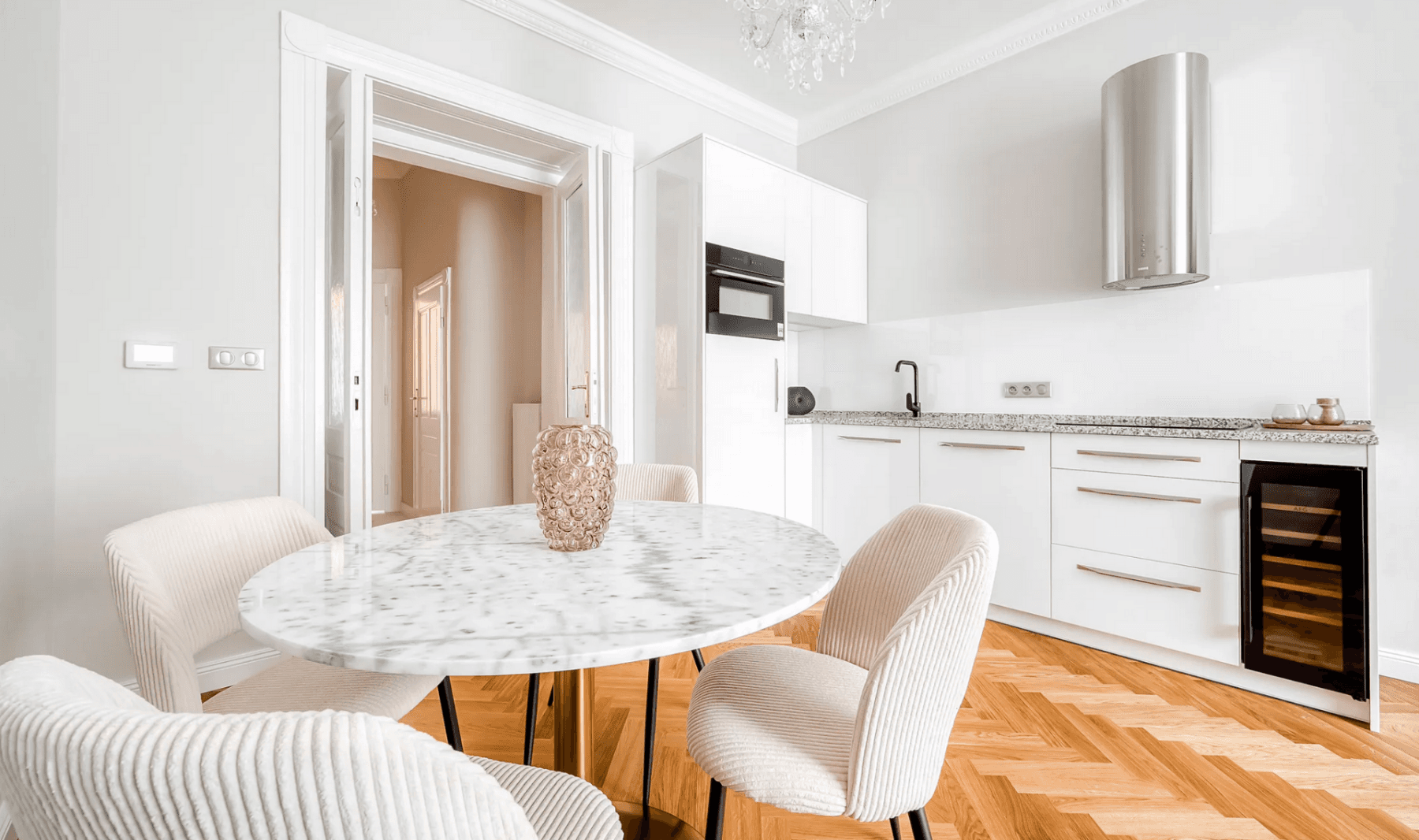 Pronájem bytu 1+kk 48 m², Orelská, Praha, Praha Pronájem bytu 1+kk 48 m², Orelská, Praha, Praha