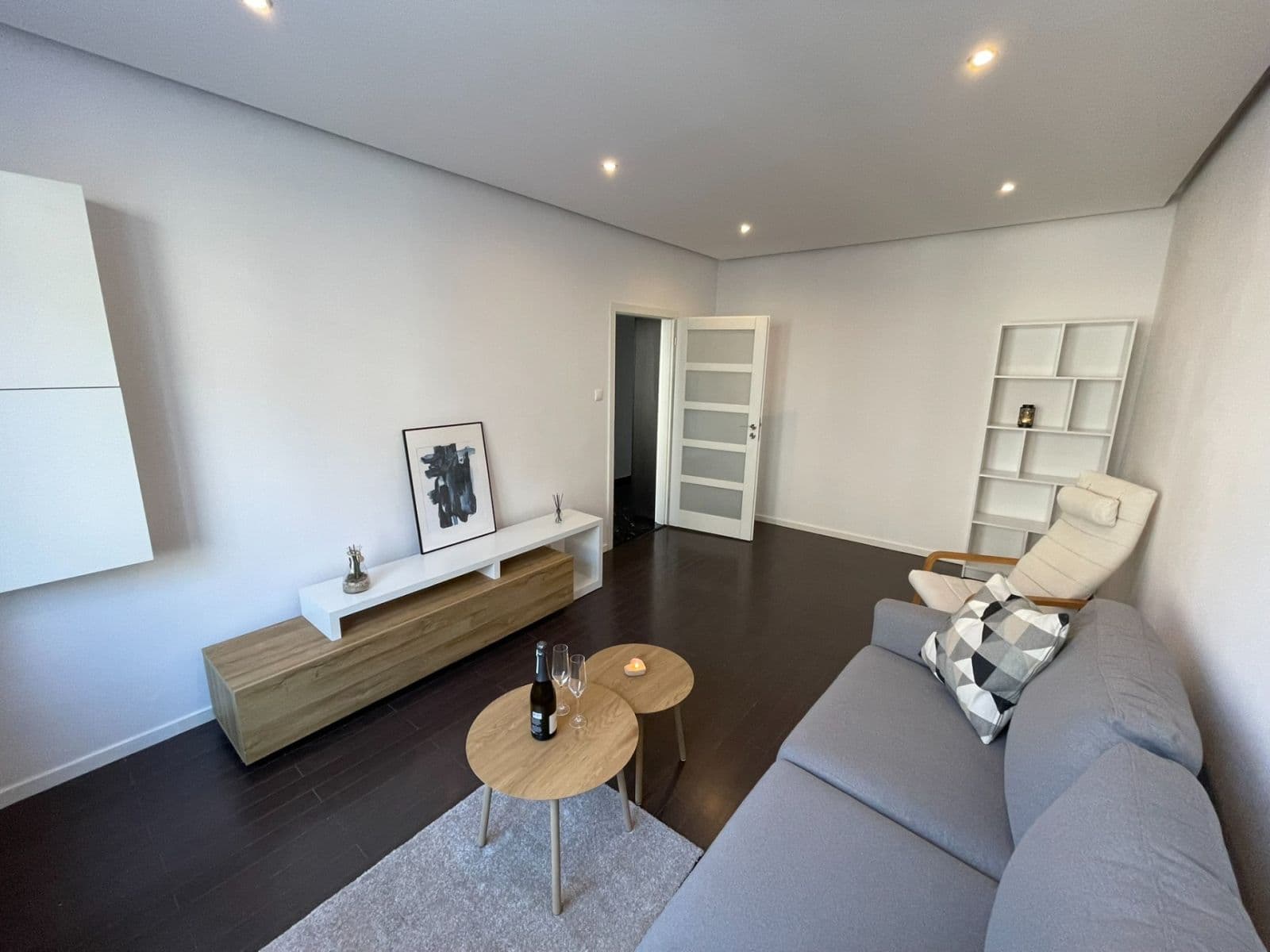 Pronájem bytu 2+1 54 m², Niťová, Ružinov, Bratislavský kraj Pronájem bytu 2+1 54 m², Niťová, Ružinov, Bratislavský kraj