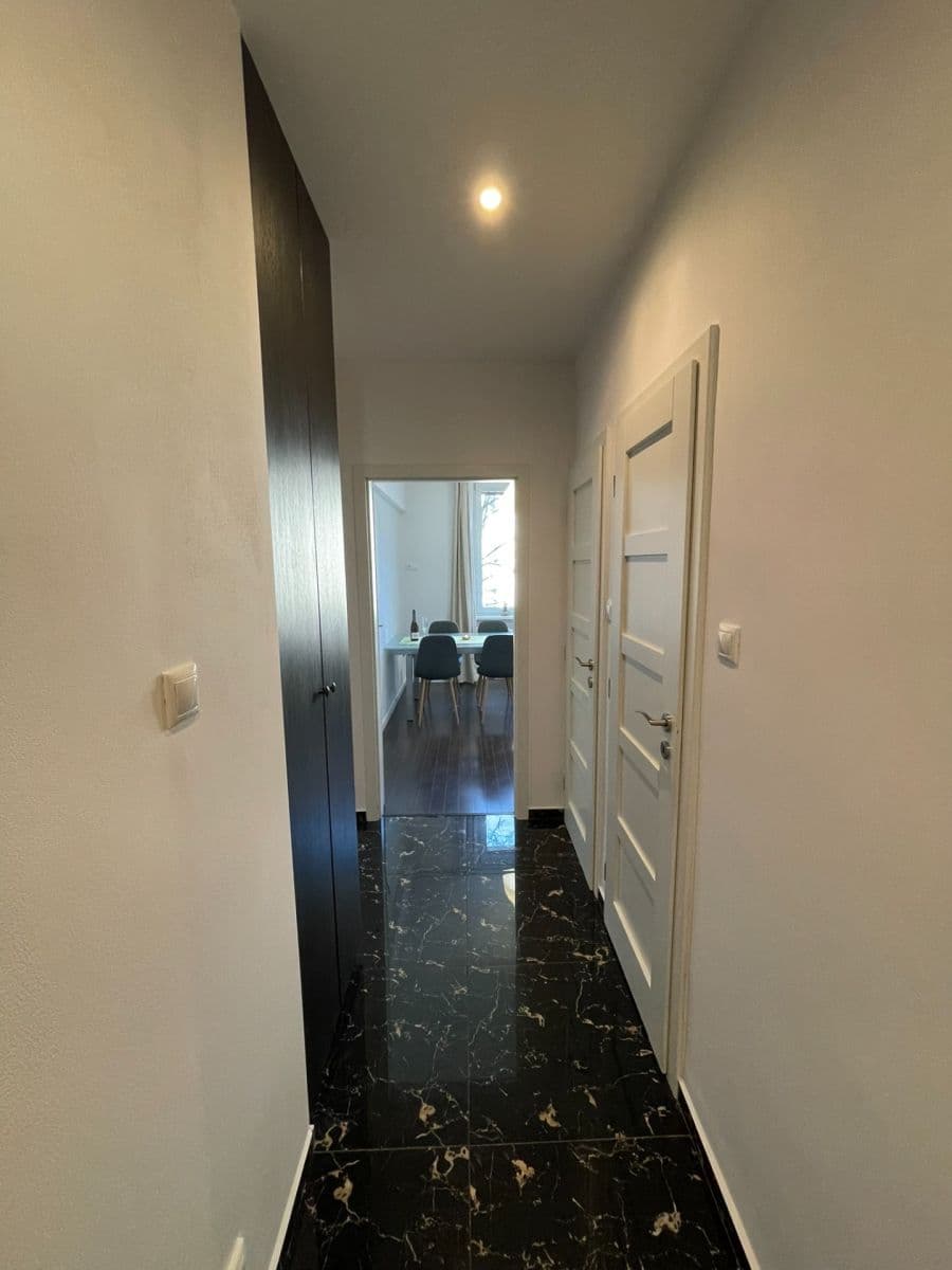 Pronájem bytu 2+1 54 m², Niťová, Ružinov, Bratislavský kraj Pronájem bytu 2+1 54 m², Niťová, Ružinov, Bratislavský kraj