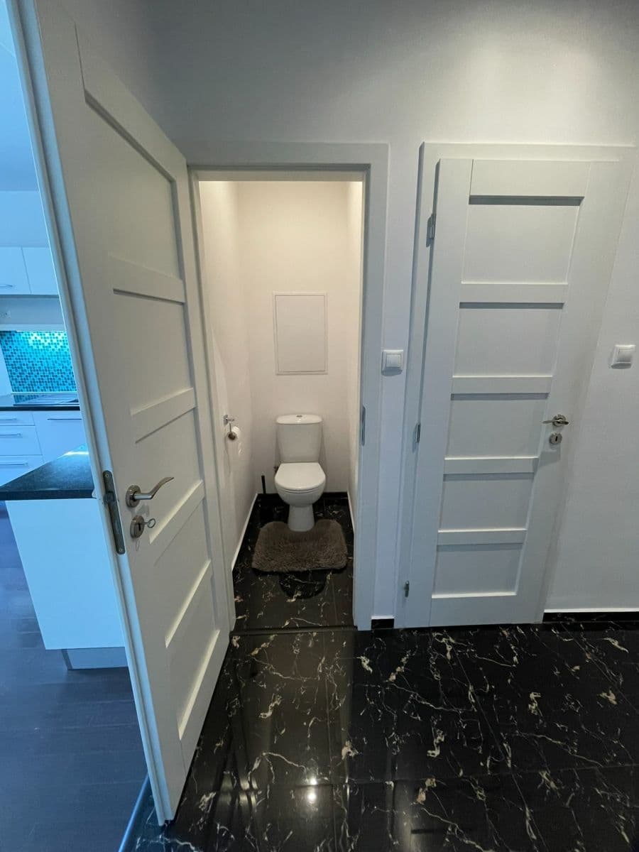 Pronájem bytu 2+1 54 m², Niťová, Ružinov, Bratislavský kraj Pronájem bytu 2+1 54 m², Niťová, Ružinov, Bratislavský kraj