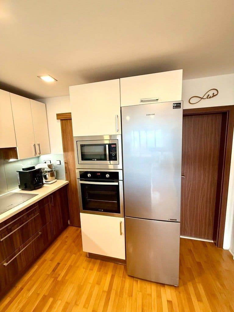 Prodej bytu 3+kk 65 m², Dvorská, Liberec, Liberecký kraj Prodej bytu 3+kk 65 m², Dvorská, Liberec, Liberecký kraj