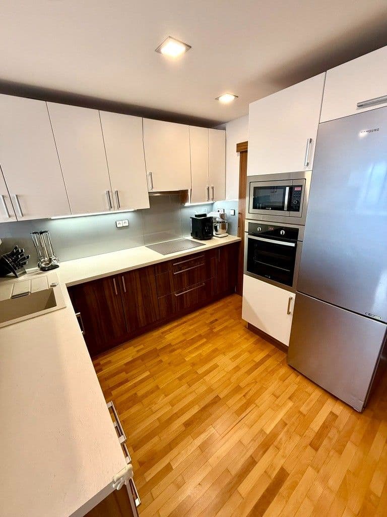 Prodej bytu 3+kk 65 m², Dvorská, Liberec, Liberecký kraj Prodej bytu 3+kk 65 m², Dvorská, Liberec, Liberecký kraj