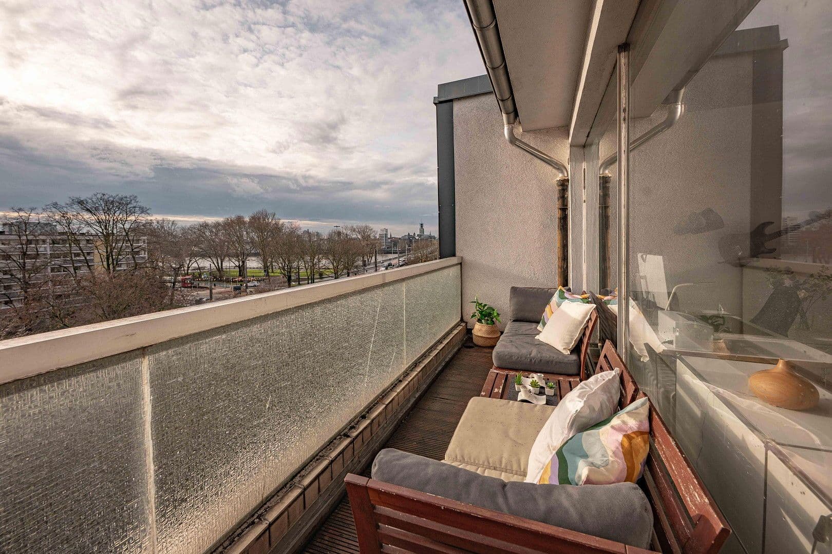 Pronájem bytu 5+1 24 m², Deutzer Freiheit 51, Köln, Severní Porýní-Vestfálsko Pronájem bytu 5+1 24 m², Deutzer Freiheit 51, Köln, Severní Porýní-Vestfálsko