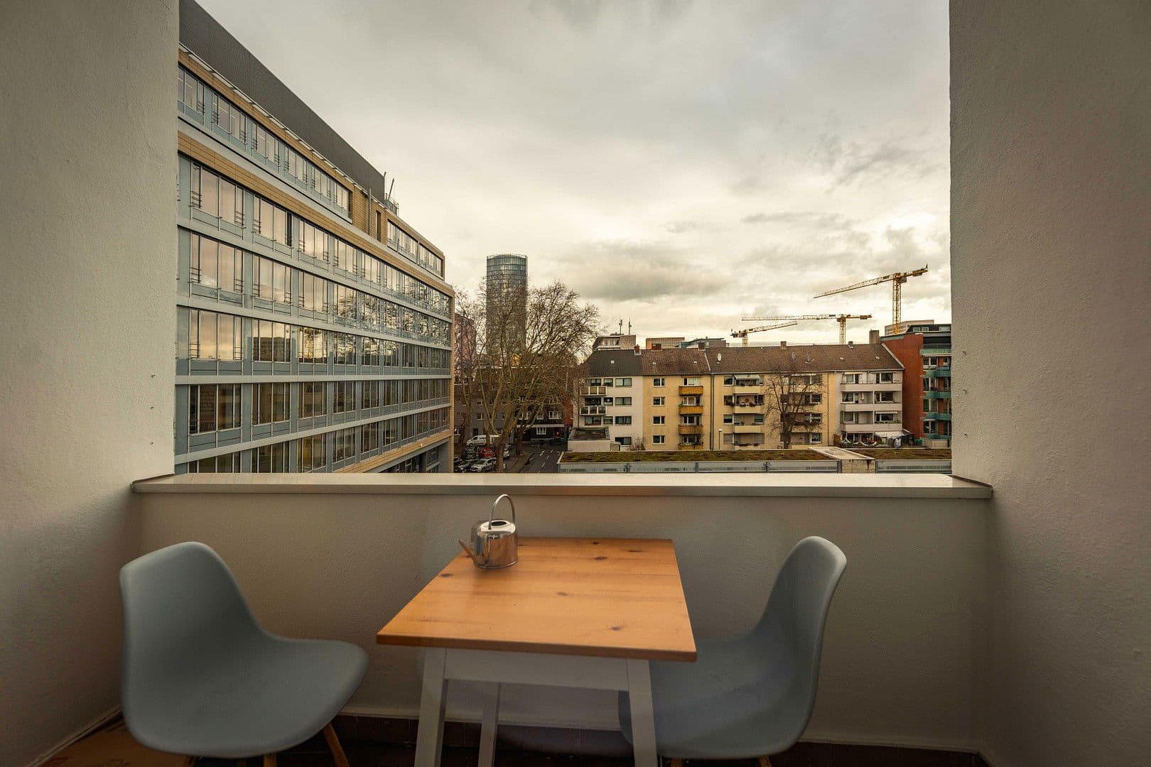 Pronájem bytu 5+1 24 m², Deutzer Freiheit 51, Köln, Severní Porýní-Vestfálsko Pronájem bytu 5+1 24 m², Deutzer Freiheit 51, Köln, Severní Porýní-Vestfálsko