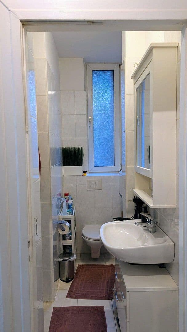 Pronájem bytu 2+1 64 m², Stöckenstr. 26, Duisburg, Severní Porýní-Vestfálsko Pronájem bytu 2+1 64 m², Stöckenstr. 26, Duisburg, Severní Porýní-Vestfálsko