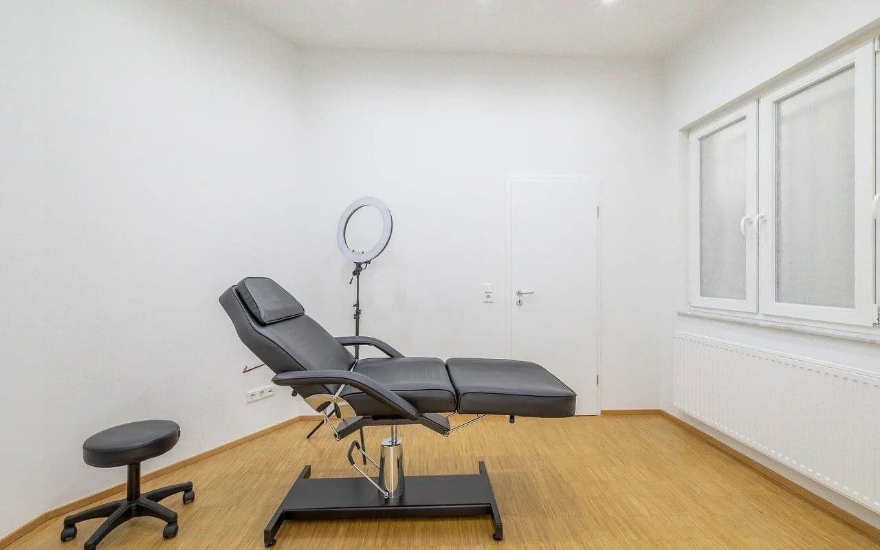 Pronájem kanceláře 55 m², Dasselstr. 70, Köln, Severní Porýní-Vestfálsko Pronájem kanceláře 55 m², Dasselstr. 70, Köln, Severní Porýní-Vestfálsko